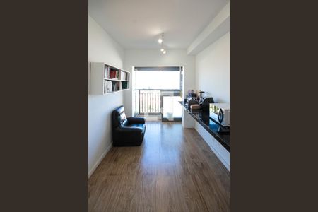 Sala e Cozinha de apartamento à venda com 1 quarto, 28m² em Vila Independência, São Paulo