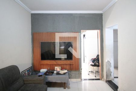 Sala de casa à venda com 2 quartos, 112m² em São Joaquim, Belo Horizonte