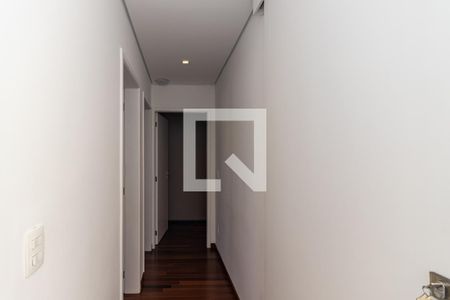 Corredor dos quartos de casa à venda com 4 quartos, 240m² em Indianópolis, São Paulo