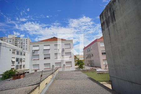 Quarto 2 - Vista de apartamento para alugar com 2 quartos, 60m² em São Sebastião, Porto Alegre