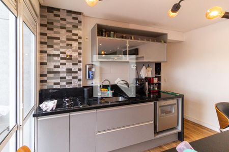 Apartamento para alugar com 110m², 2 quartos e 2 vagasCozinha