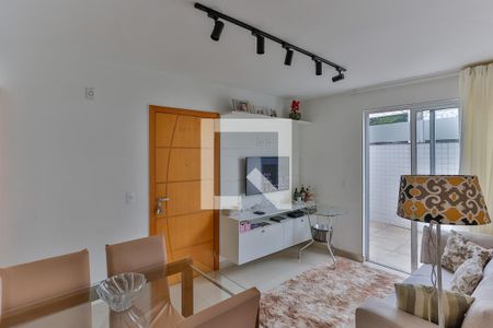 Sala de apartamento à venda com 2 quartos, 130m² em Santa Tereza, Belo Horizonte