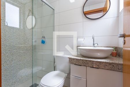 Apartamento à venda com 130m², 2 quartos e 2 vagas Apartamento à venda com 130m², 2 quartos e 2 vagasBanheiro da Suíte