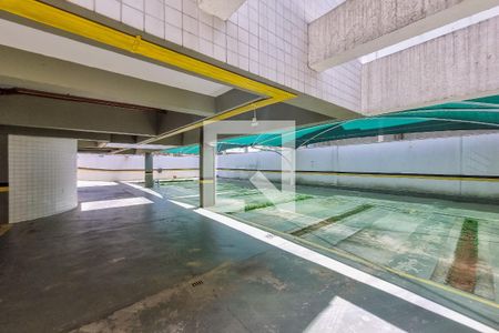 Apartamento à venda com 130m², 2 quartos e 2 vagas Apartamento à venda com 130m², 2 quartos e 2 vagasGaragem