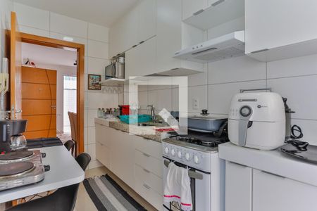 Apartamento à venda com 130m², 2 quartos e 2 vagas Apartamento à venda com 130m², 2 quartos e 2 vagasCozinha