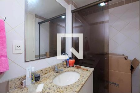 Banheiro da Suíte de apartamento para alugar com 2 quartos, 62m² em Praça da Bandeira, Rio de Janeiro