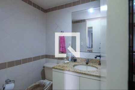 Banheiro da Suíte de apartamento para alugar com 2 quartos, 62m² em Praça da Bandeira, Rio de Janeiro