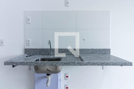 Cozinha de apartamento para alugar com 1 quarto, 23m² em Butantã, São Paulo