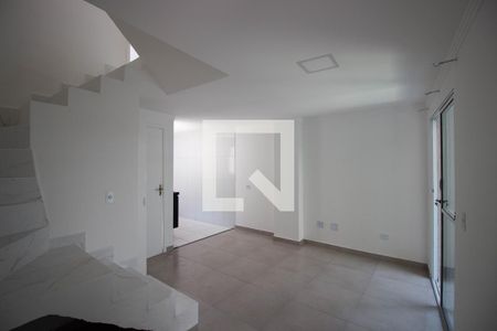 Sala de casa à venda com 2 quartos, 114m² em Itaquera, São Paulo