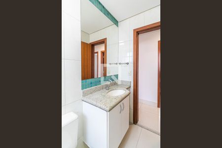 Apartamento para alugar com 83m², 3 quartos e 2 vagas Apartamento para alugar com 83m², 3 quartos e 2 vagasBanheiro Social