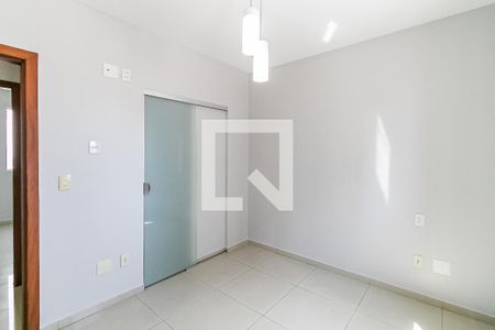 Apartamento para alugar com 83m², 3 quartos e 2 vagas Apartamento para alugar com 83m², 3 quartos e 2 vagasSuíte