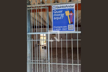 Casa à venda com 280m², 5 quartos e 3 vagas Casa à venda com 280m², 5 quartos e 3 vagasPlaquinha