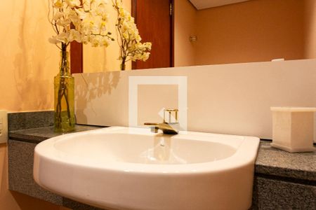 Casa à venda com 330m², 4 quartos e 5 vagasLavabo