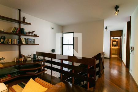 Casa à venda com 330m², 4 quartos e 5 vagasSala de Estar 2