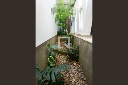 Casa à venda com 330m², 4 quartos e 5 vagasJardim