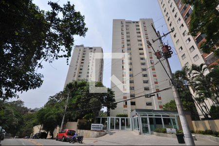 Apartamento para alugar com 90m², 3 quartos e 1 vagaFachada