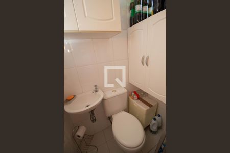 Apartamento à venda com 98m², 3 quartos e 2 vagas Apartamento à venda com 98m², 3 quartos e 2 vagasBanheiro de Serviço