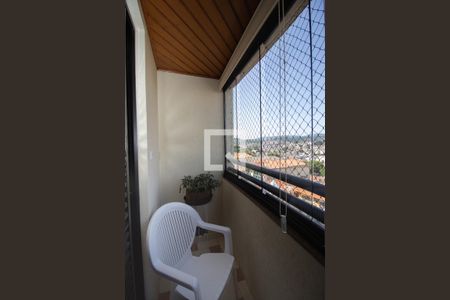 Apartamento à venda com 98m², 3 quartos e 2 vagas Apartamento à venda com 98m², 3 quartos e 2 vagasVaranda Quarto 1