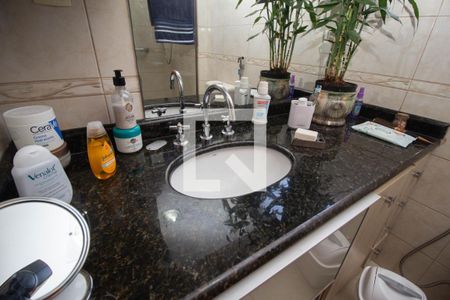 Apartamento à venda com 98m², 3 quartos e 2 vagas Apartamento à venda com 98m², 3 quartos e 2 vagasBanheiro da Suíte