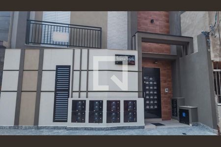 Casa de condomínio à venda com 28m², 1 quarto e sem vaga Casa de condomínio à venda com 28m², 1 quarto e sem vagaFachada