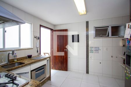 Casa à venda com 70m², 2 quartos e 1 vaga Casa à venda com 70m², 2 quartos e 1 vagaCozinha