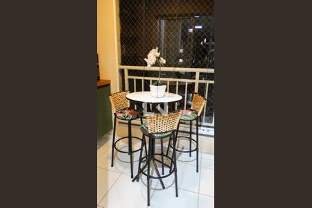 Sala de apartamento à venda com 2 quartos, 48m² em Santa Maria, Osasco