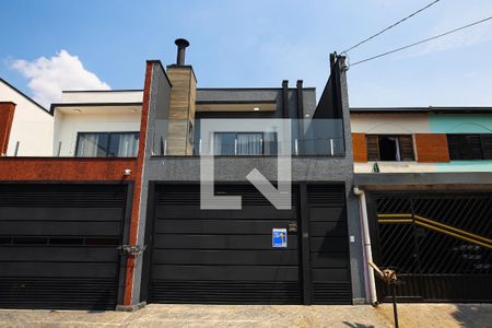 Casa à venda com 169m², 3 quartos e 4 vagasFachada
