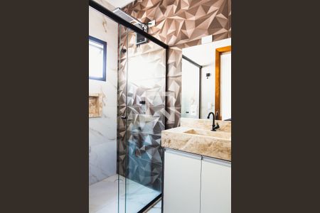 Casa à venda com 169m², 3 quartos e 4 vagasBanheiro da Suite