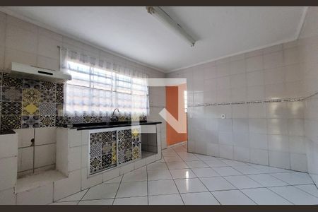 Casa à venda com 129m², 2 quartos e 2 vagas Casa à venda com 129m², 2 quartos e 2 vagasCozinha