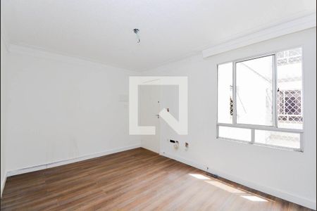 Sala de apartamento para alugar com 2 quartos, 45m² em Água Chata, Guarulhos