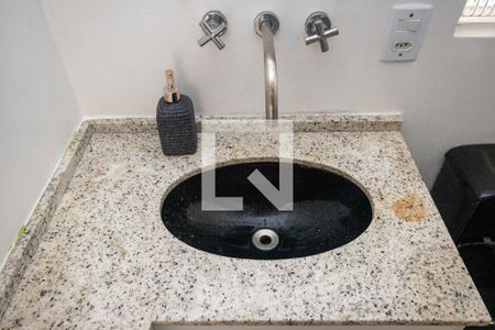 Apartamento à venda com 254m², 3 quartos e 2 vagasBanheiro 1