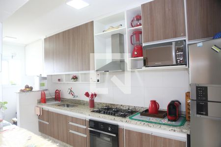 Cozinha de apartamento para alugar com 2 quartos, 80m² em Caiçara, Praia Grande