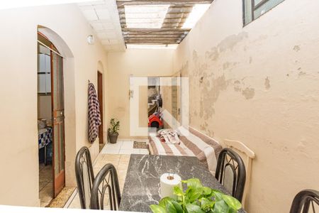 Casa à venda com 380m², 2 quartos e sem vaga Casa à venda com 380m², 2 quartos e sem vagaCopa