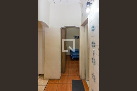 Casa à venda com 380m², 2 quartos e sem vaga Casa à venda com 380m², 2 quartos e sem vagaCorredor