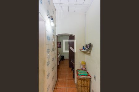 Casa à venda com 380m², 2 quartos e sem vaga Casa à venda com 380m², 2 quartos e sem vagaCorredor