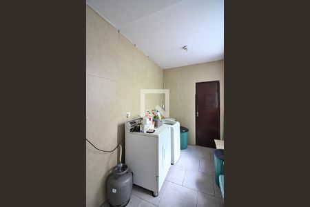 Casa à venda com 276m², 3 quartos e 2 vagasÁrea de Serviço