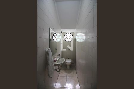 Casa à venda com 276m², 3 quartos e 2 vagasLavabo