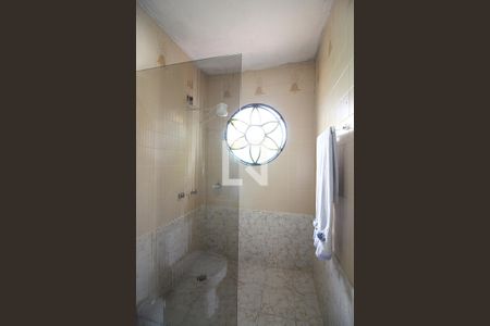 Casa à venda com 276m², 3 quartos e 2 vagasQuarto 1 - Suíte Banheiro