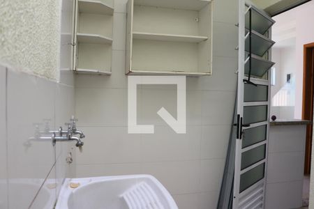 Casa de condomínio para alugar com 95m², 2 quartos e 1 vagaÁrea de Serviço