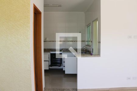 Sala de casa de condomínio para alugar com 2 quartos, 95m² em Vila São Geraldo, São Paulo