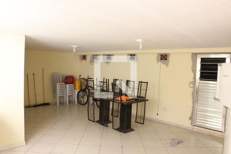 Casa de condomínio para alugar com 95m², 2 quartos e 1 vagaÁrea comum - Salão de festas