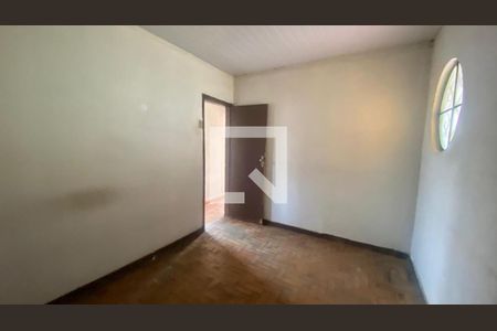 Casa à venda com 195m², 4 quartos e 2 vagasQuarto
