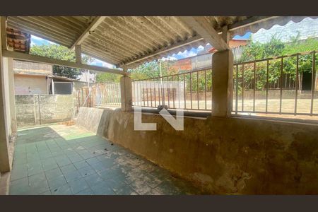 Casa à venda com 195m², 4 quartos e 2 vagasVaranda