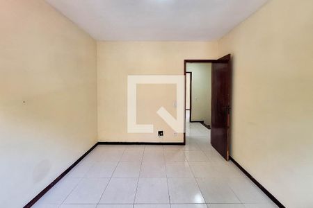 Quarto 1 de casa de condomínio à venda com 3 quartos, 120m² em Itaipu, Niterói