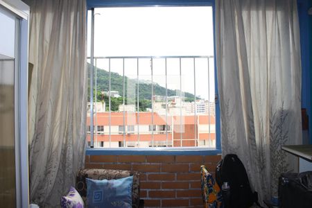 Vista Quarto/Sala de kitnet/studio à venda com 1 quarto, 24m² em Laranjeiras, Rio de Janeiro