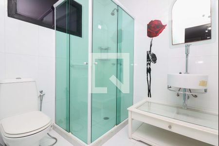 Apartamento para alugar com 271m², 4 quartos e 2 vagas Apartamento para alugar com 271m², 4 quartos e 2 vagasBanheiro da Suíte 1