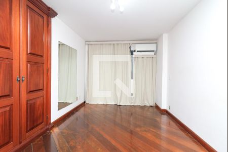 Apartamento para alugar com 271m², 4 quartos e 2 vagas Apartamento para alugar com 271m², 4 quartos e 2 vagasSuíte 2