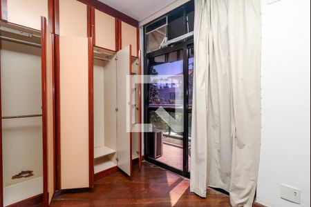 Apartamento para alugar com 271m², 4 quartos e 2 vagas Apartamento para alugar com 271m², 4 quartos e 2 vagasSuíte 1