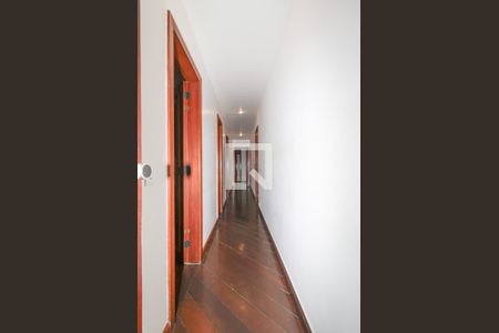 Corredor dos Dormitóruis de apartamento à venda com 4 quartos, 271m² em Barra da Tijuca, Rio de Janeiro