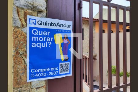 Casa à venda com 230m², 3 quartos e 6 vagasPlaquinha